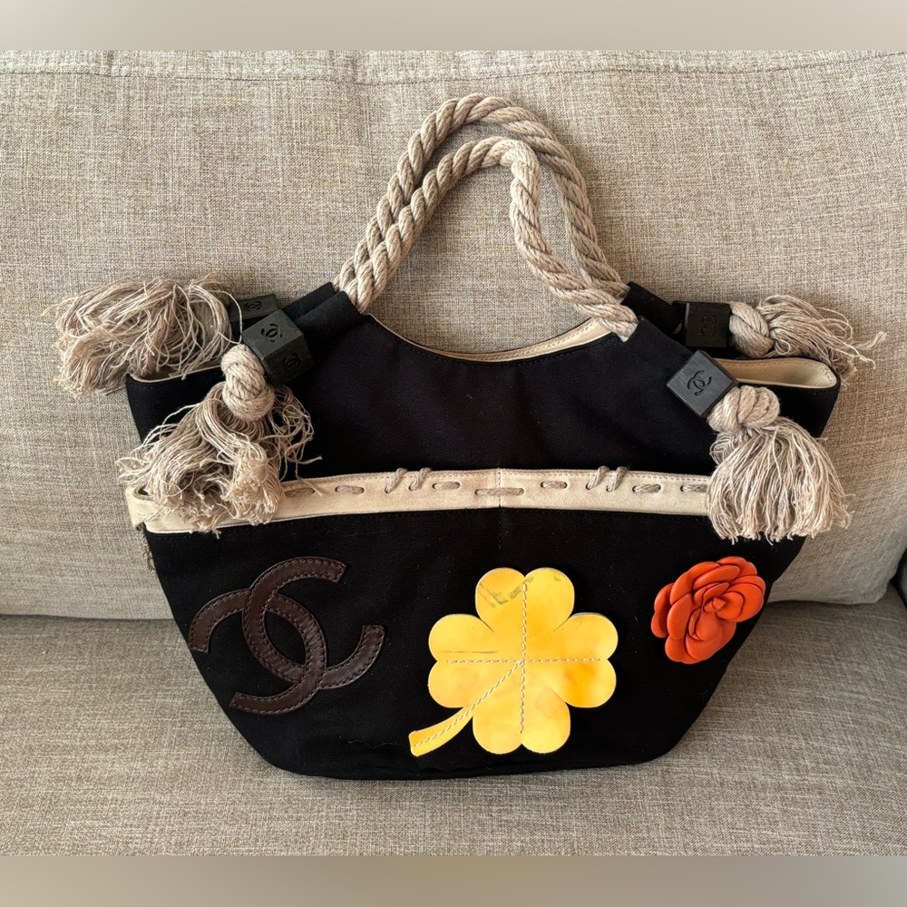 CHANEL Camellia tote. Authentic!